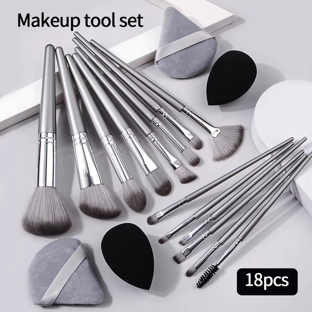 14 pieces Makeup Brush Set Portable Soft Makeup Tool & 2 pieces Wet Wet Dual Use Makeup Egg & 2 pieces Triangle Sponge Makeup Powder Puff