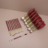 16 Professional Vegan Matte Wood Handle Red&Gold Makeup Brushes Set and 2 Makeup Sponges