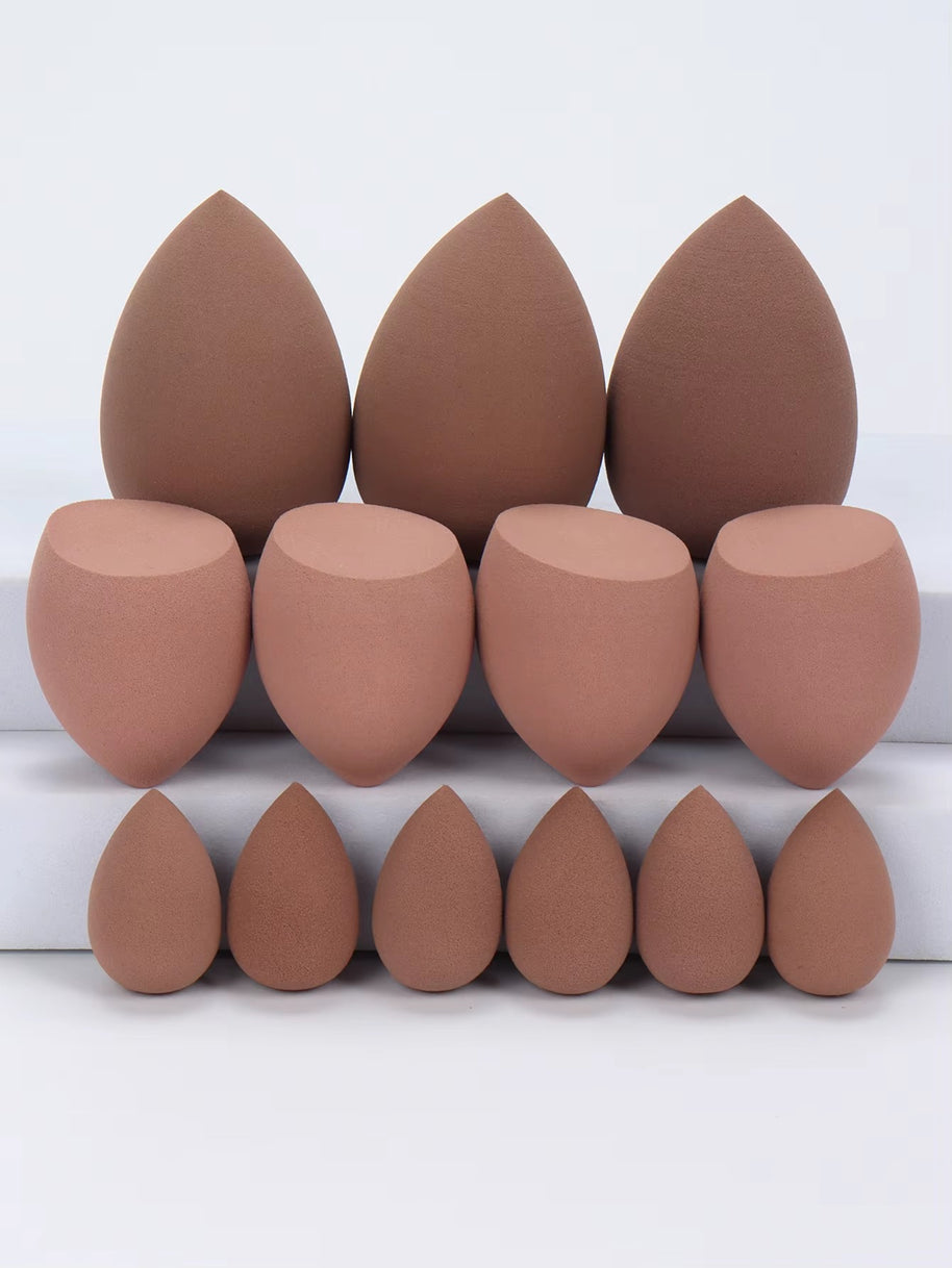 13 Pieces Large, Medium and Small Makeup Sponges, Which Become Larger When Exposed to Water