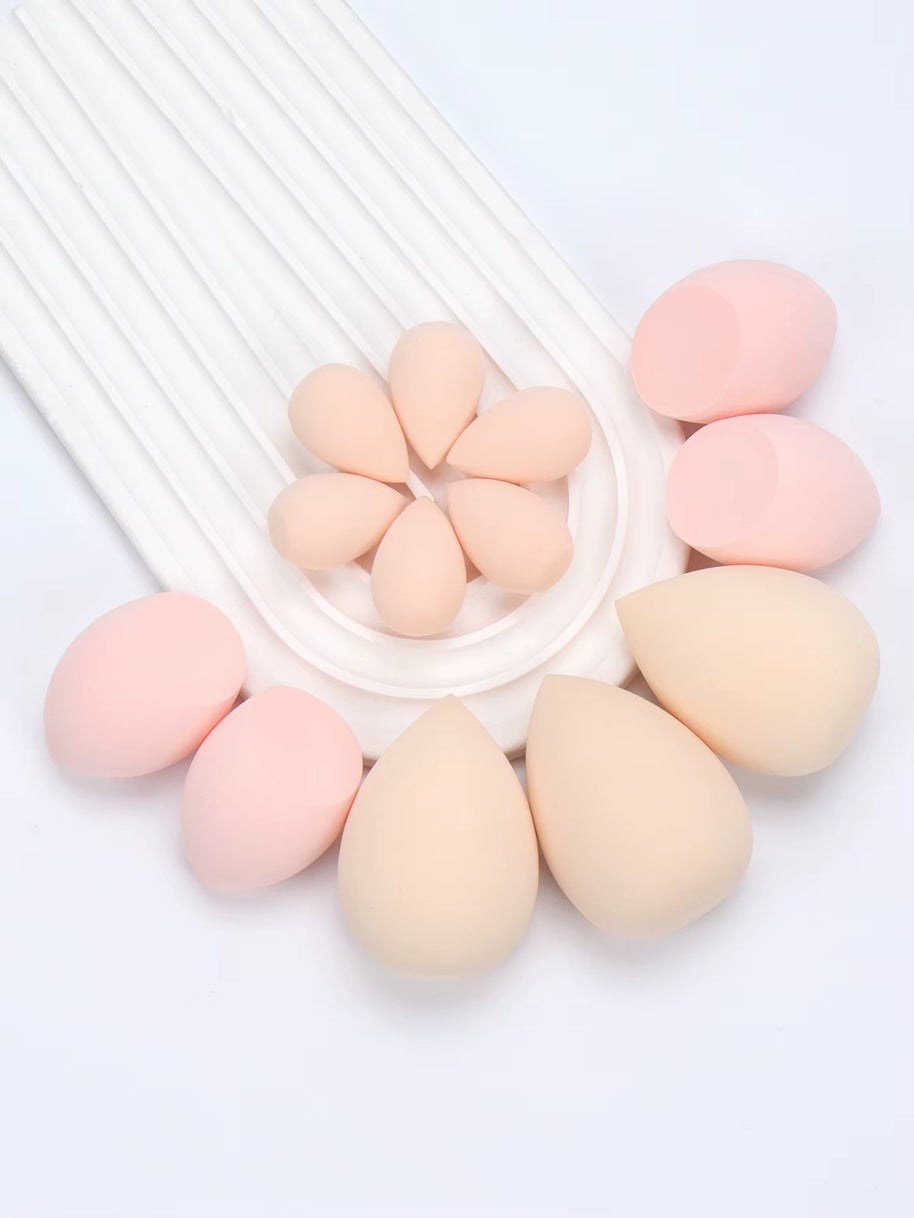 13 Pieces Large, Medium and Small Makeup Sponges, Which Become Larger When Exposed to Water