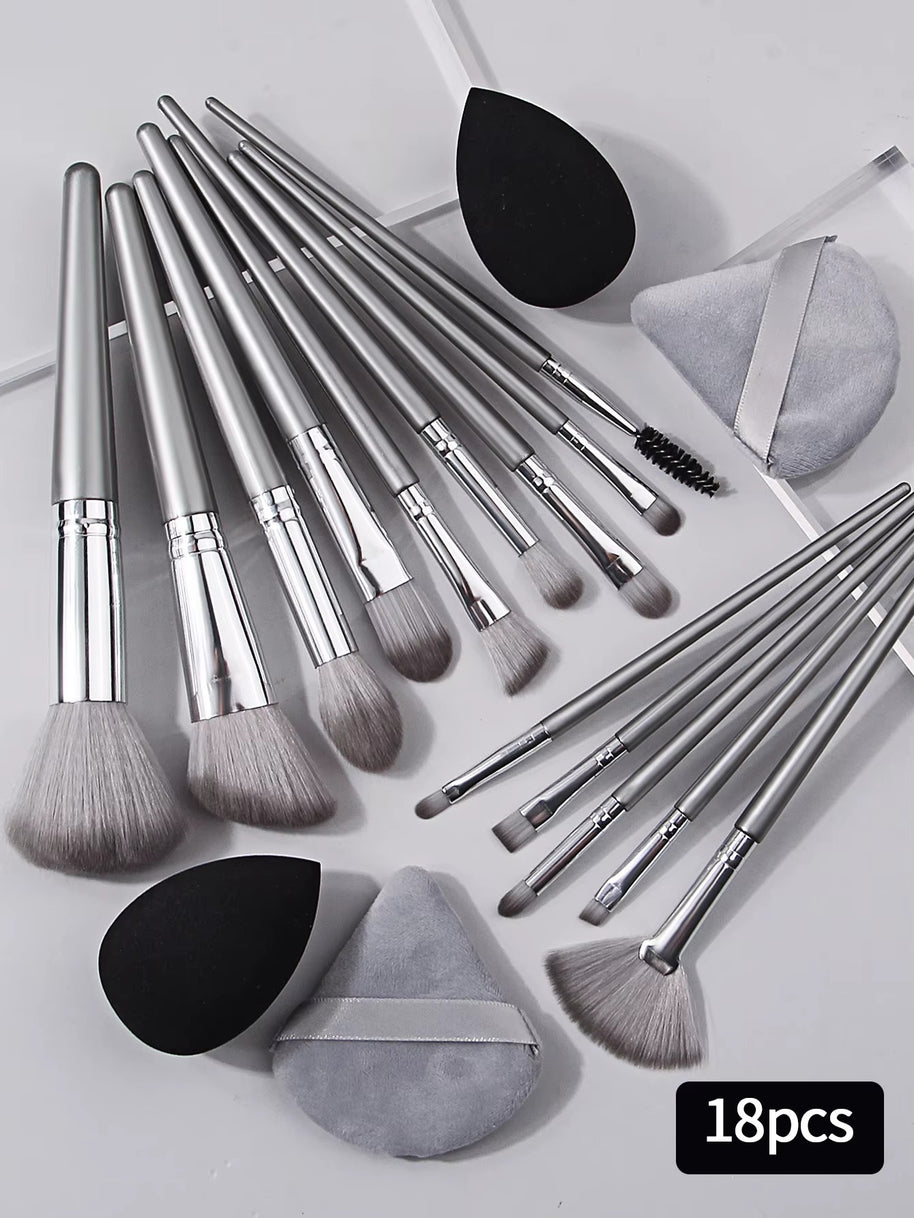 14 pieces Makeup Brush Set Portable Soft Makeup Tool & 2 pieces Wet Wet Dual Use Makeup Egg & 2 pieces Triangle Sponge Makeup Powder Puff