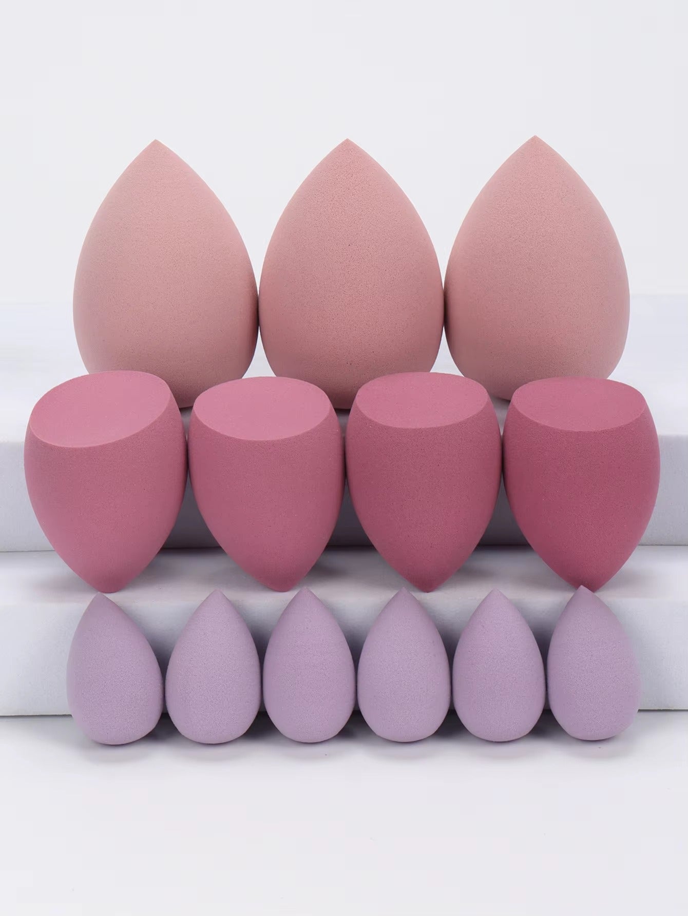 13 Pieces Large, Medium and Small Makeup Sponges, Which Become Larger When Exposed to Water