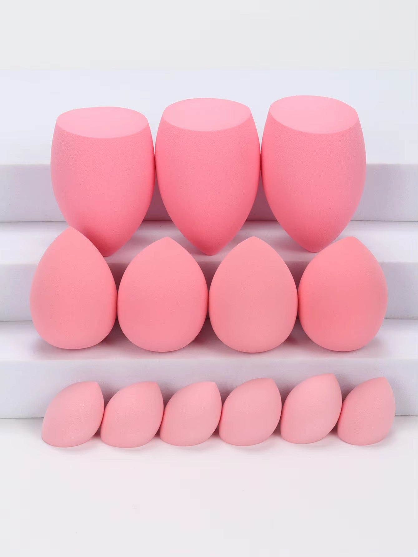 13 Pieces Large, Medium and Small Makeup Sponges, Which Become Larger When Exposed to Water