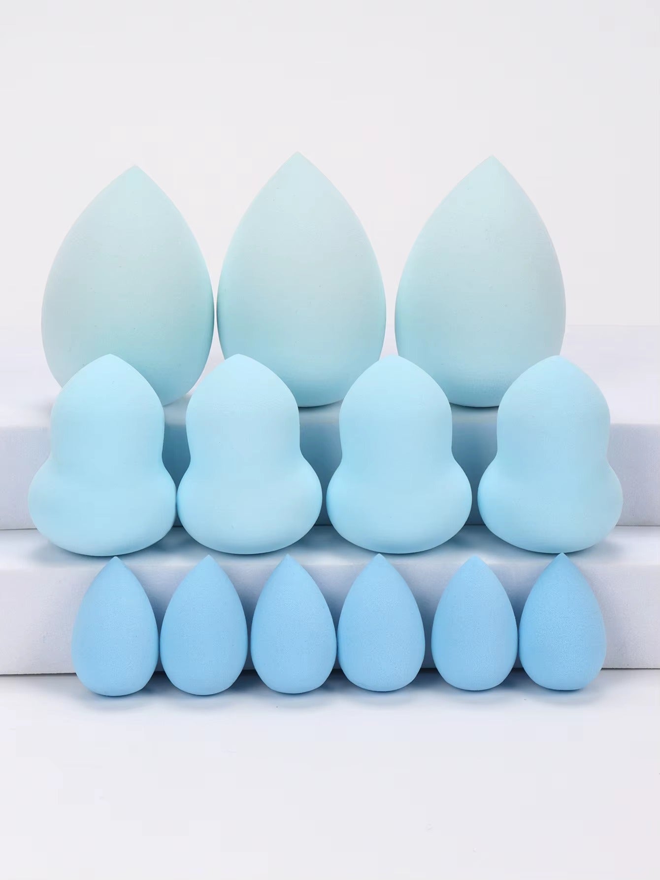 13 Pieces Large, Medium and Small Makeup Sponges, Which Become Larger When Exposed to Water